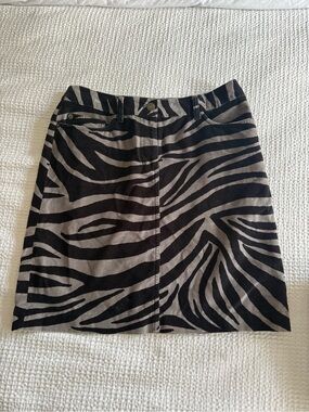 Boden Velvet Black and Gray Zebra-Print Mini Skirt - size 6